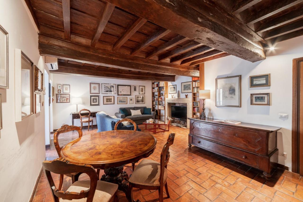 Domus Quiritum Charming, Appartamento D'Epoca A Campo De' Fiori 罗马 外观 照片