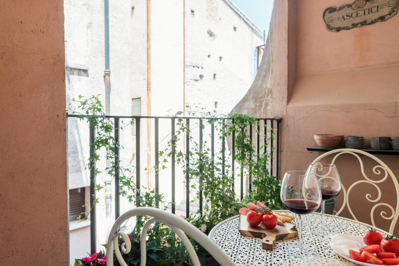 Domus Quiritum Charming, Appartamento D'Epoca A Campo De' Fiori 罗马 外观 照片